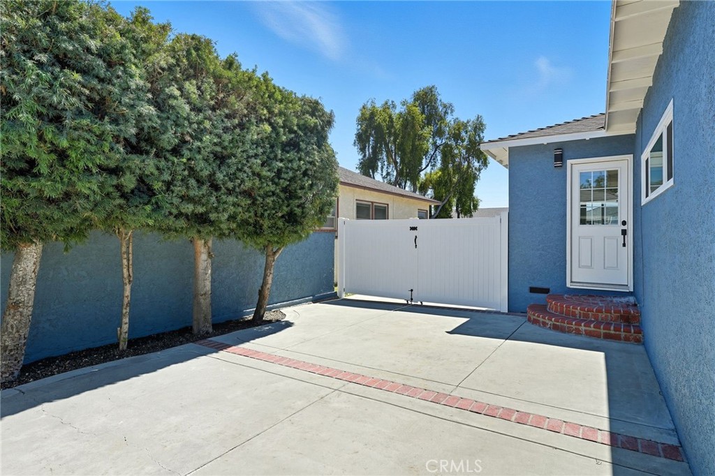 5939 Greentop Street