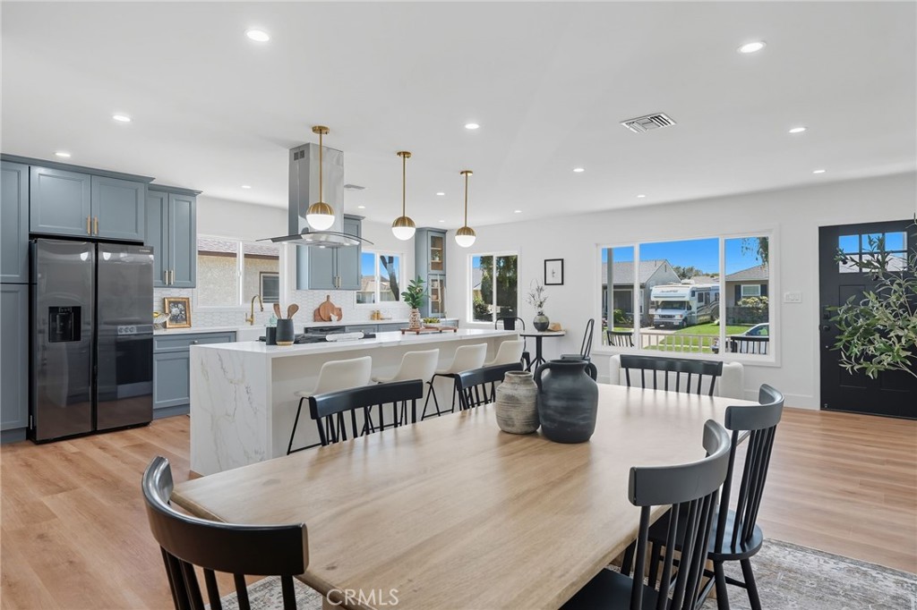 5939 Greentop Street