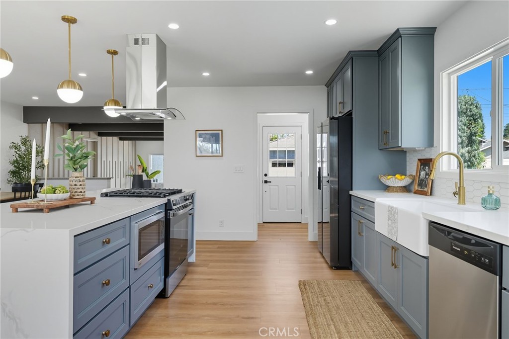 5939 Greentop Street