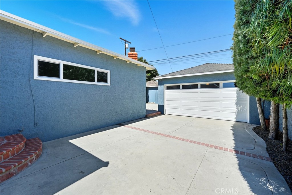 5939 Greentop Street