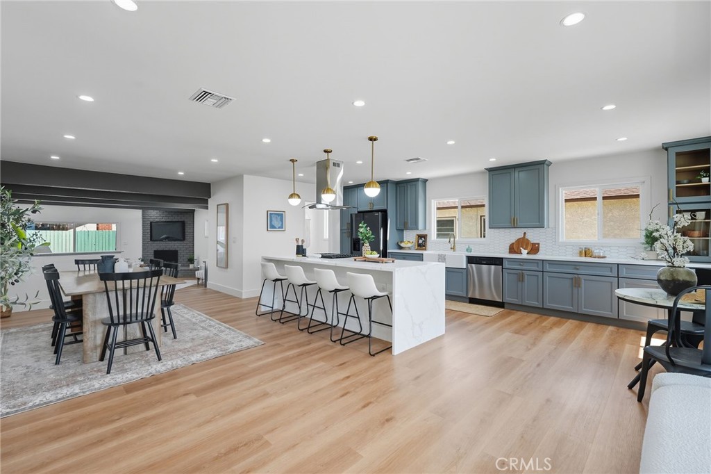 5939 Greentop Street