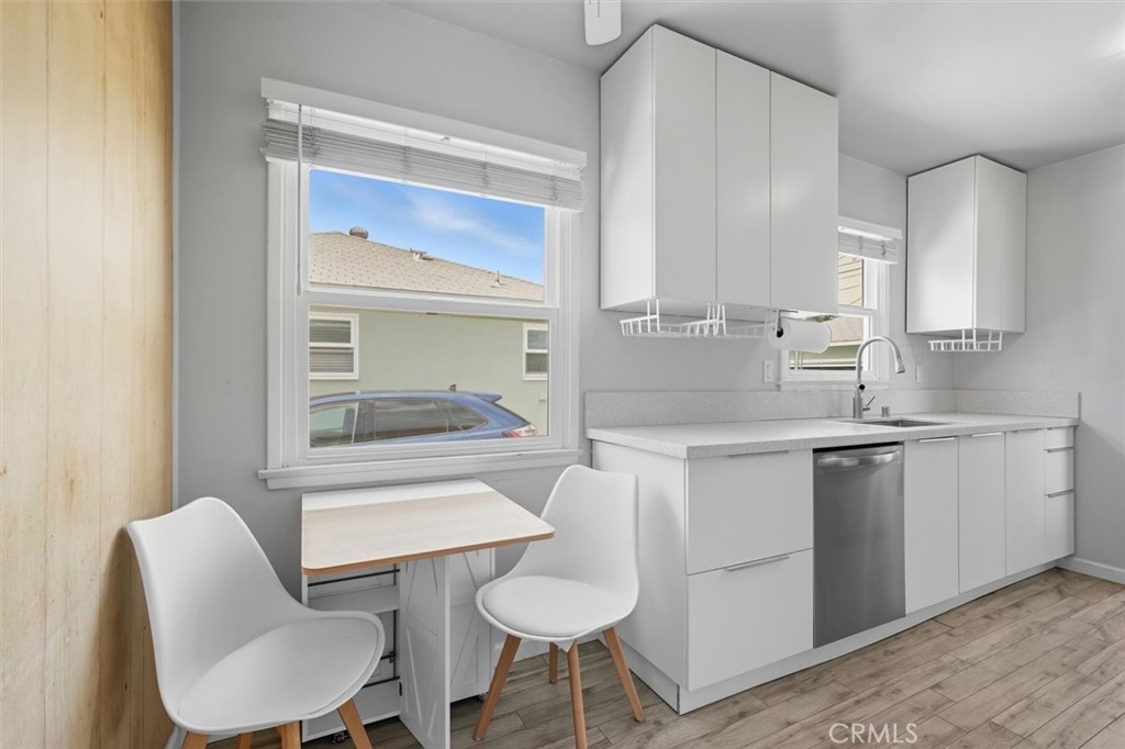 6219 Henrilee Street