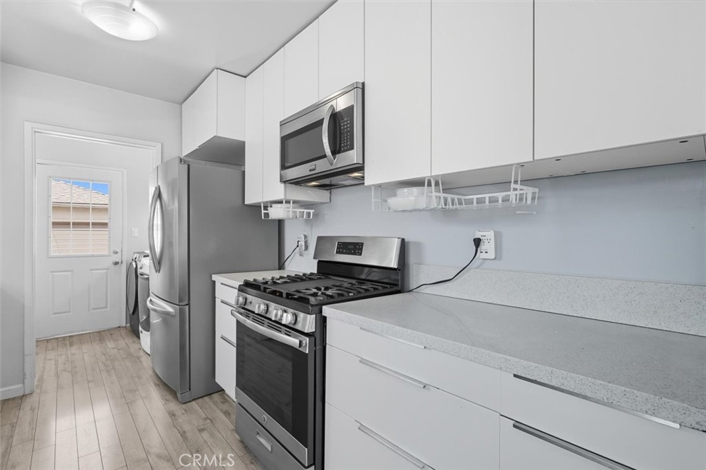 6219 Henrilee Street