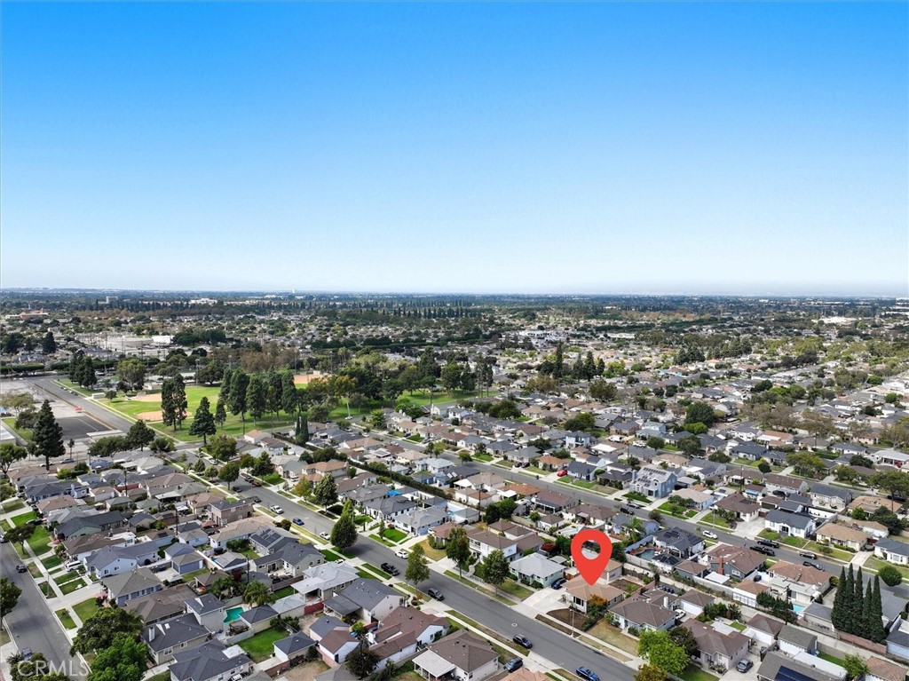 6219 Henrilee Street