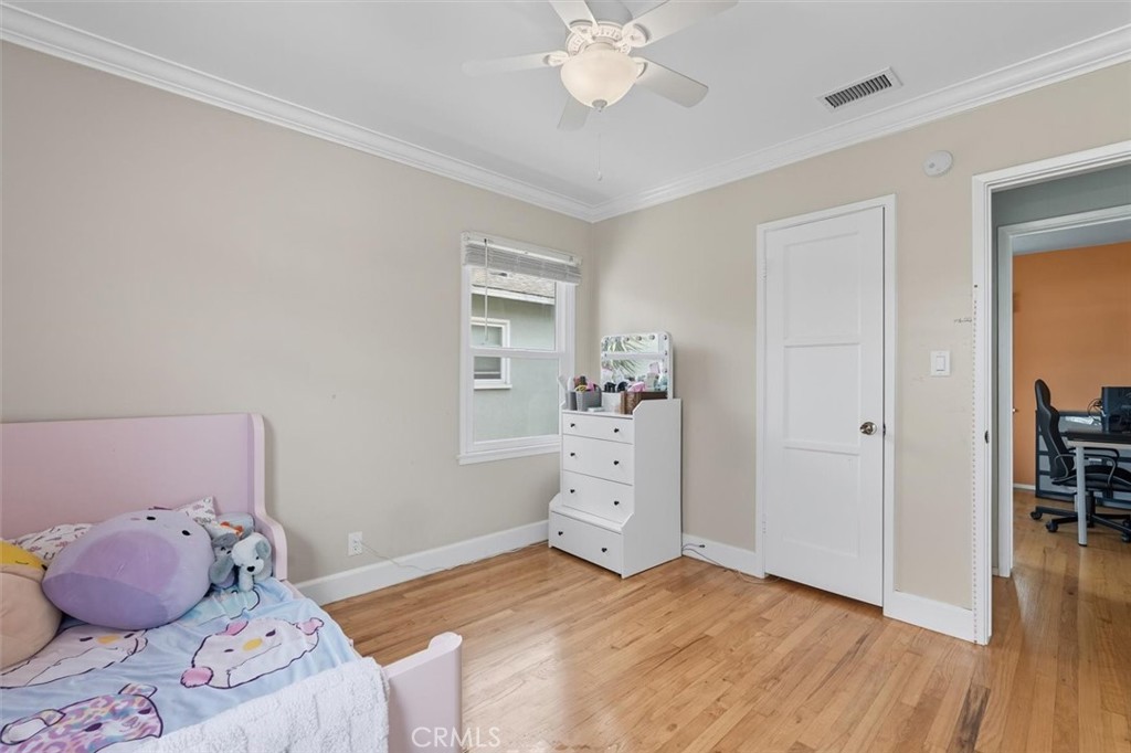 6219 Henrilee Street