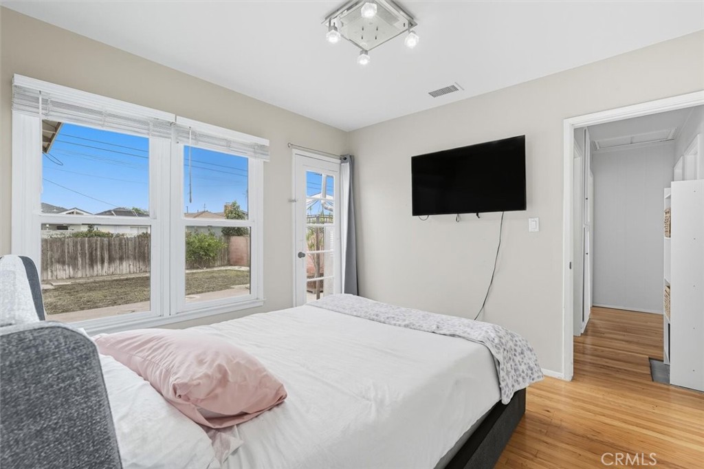 6219 Henrilee Street