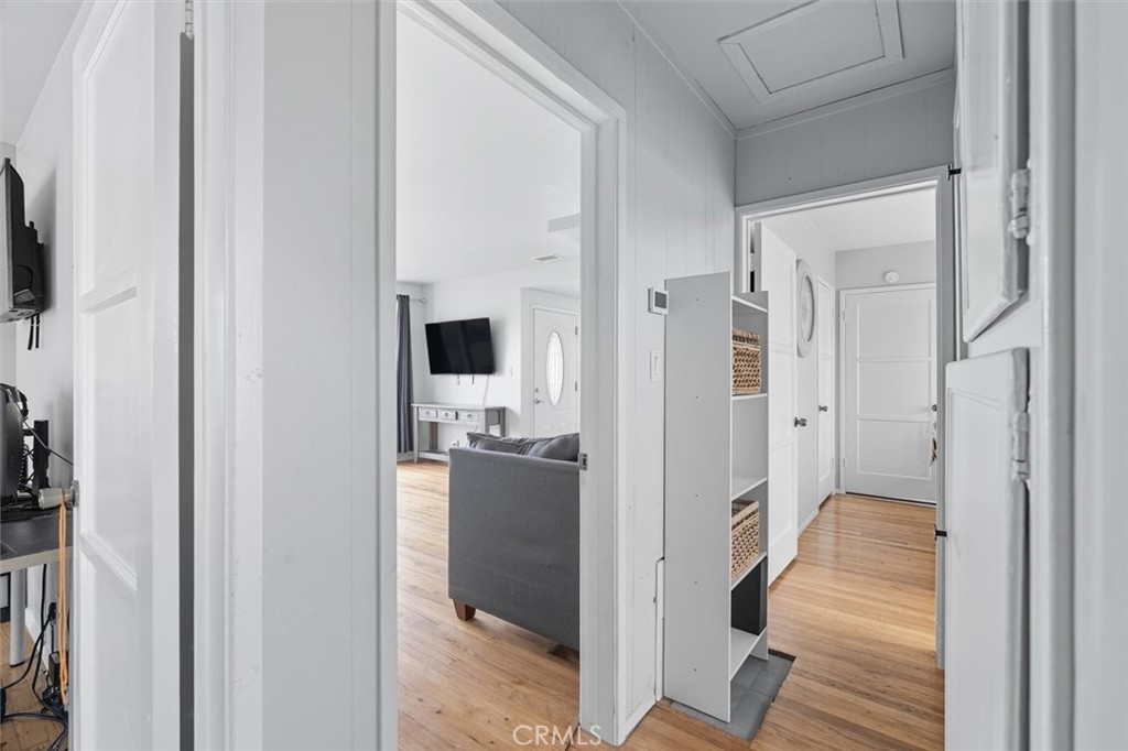 6219 Henrilee Street