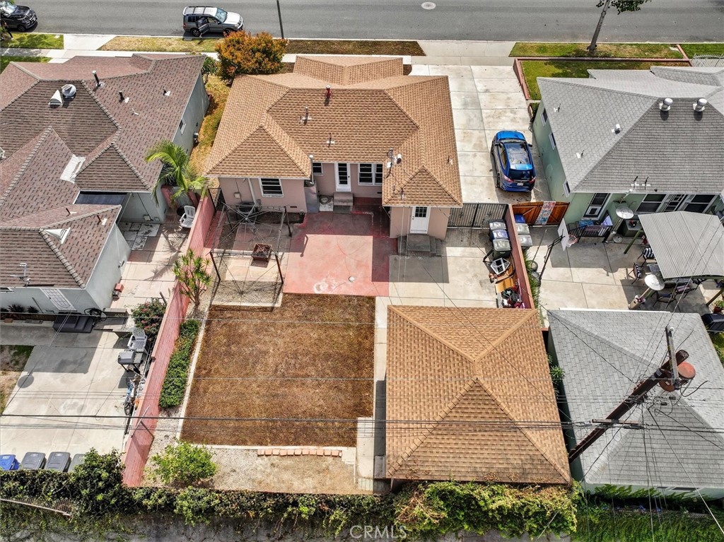 6219 Henrilee Street