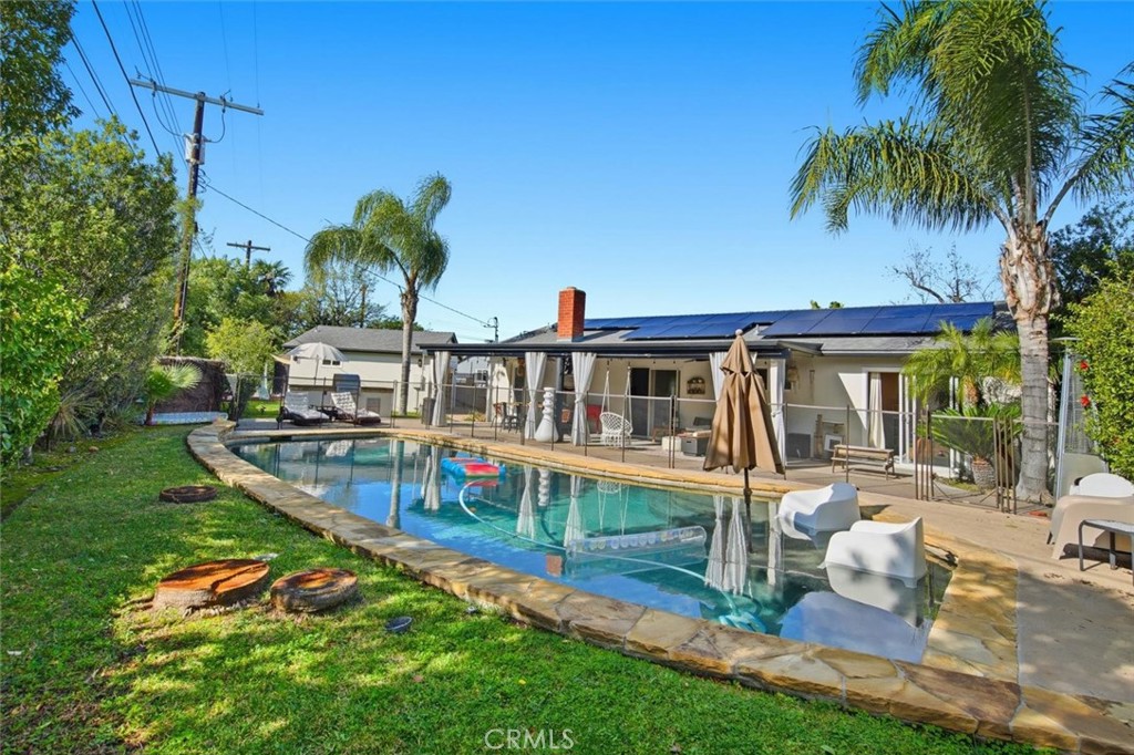 6443 Gross Avenue