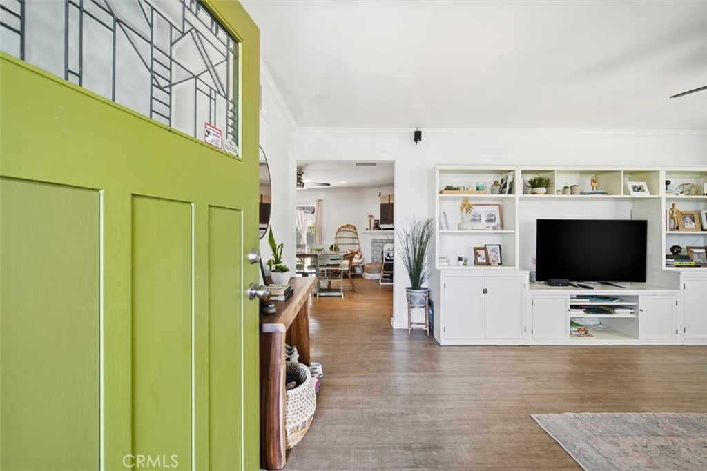 6443 Gross Avenue