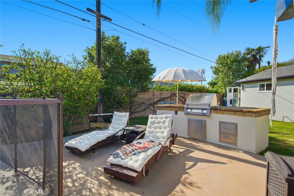 6443 Gross Avenue