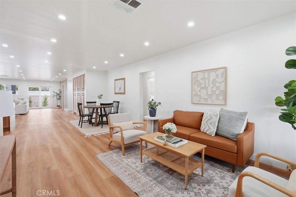 4806 Canehill