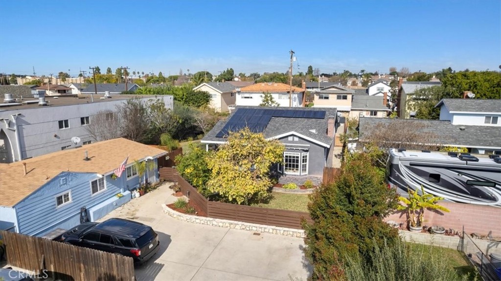 2067 Lomita