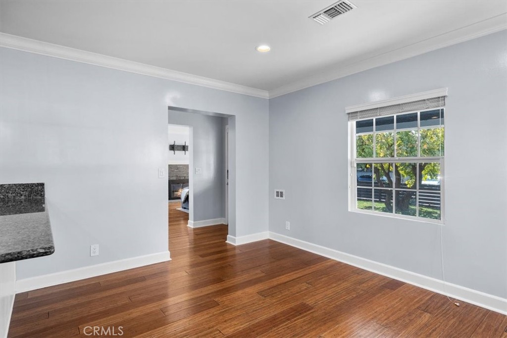 2067 Lomita