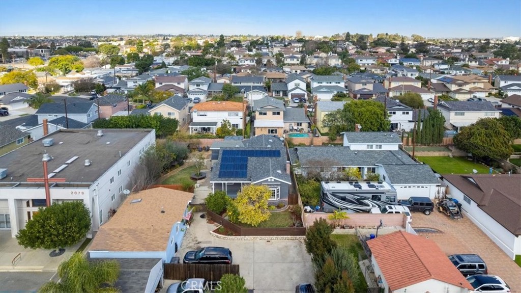 2067 Lomita