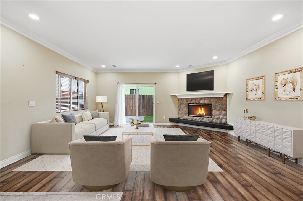 15011 Kingsdale