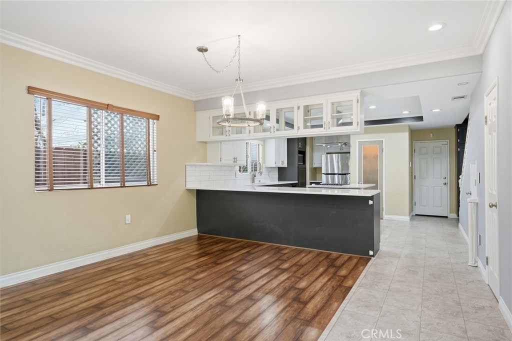 15011 Kingsdale