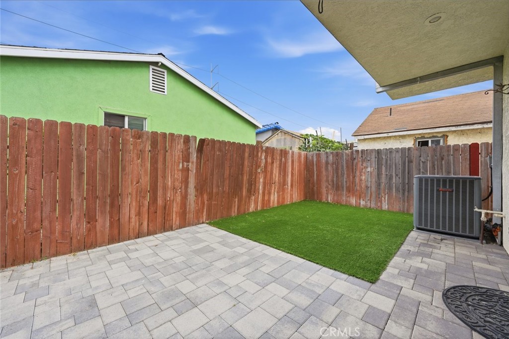 15011 Kingsdale