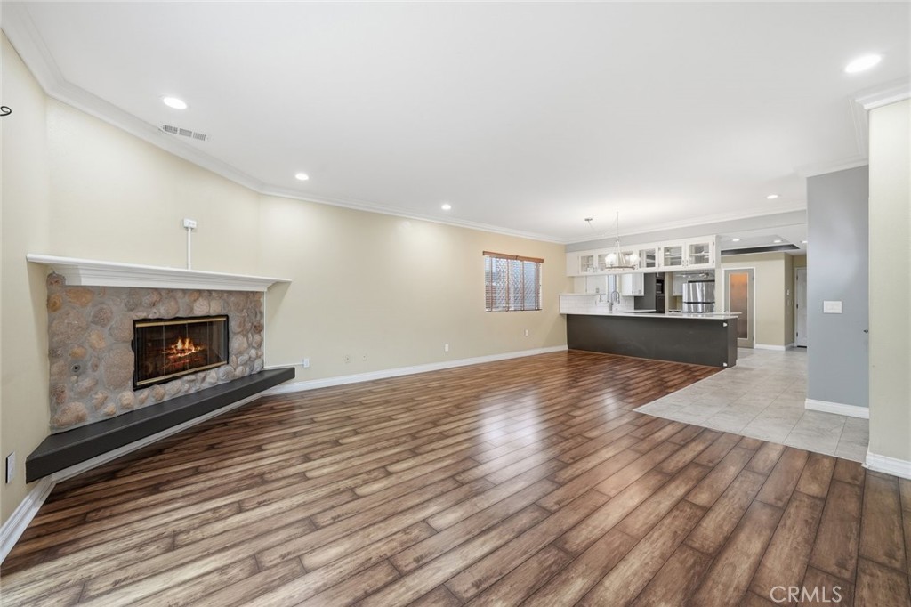 15011 Kingsdale