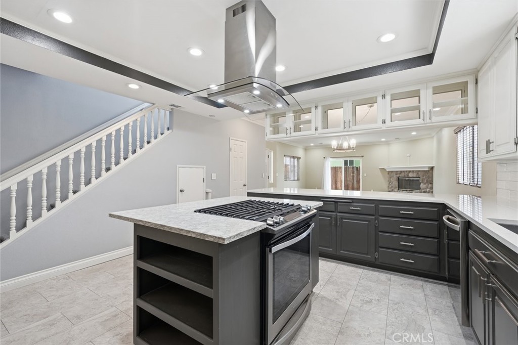 15011 Kingsdale
