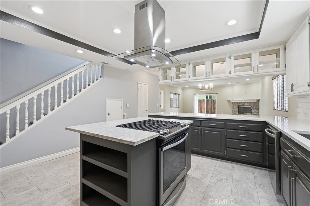 15011 Kingsdale