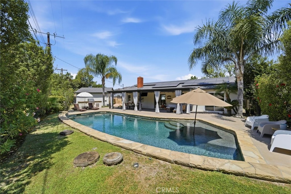 6443 Gross Avenue