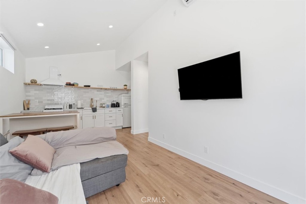 6443 Gross Avenue