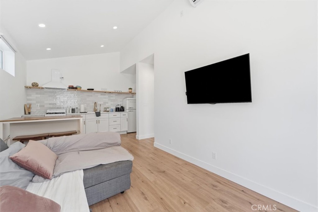6443 Gross Avenue