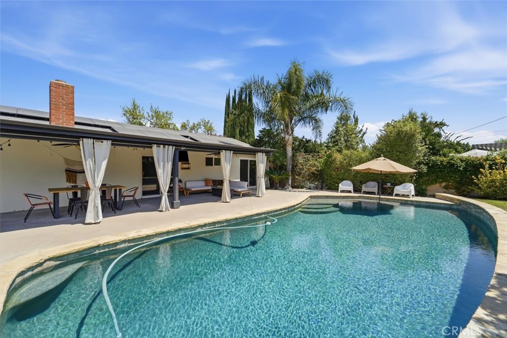 6443 Gross Avenue