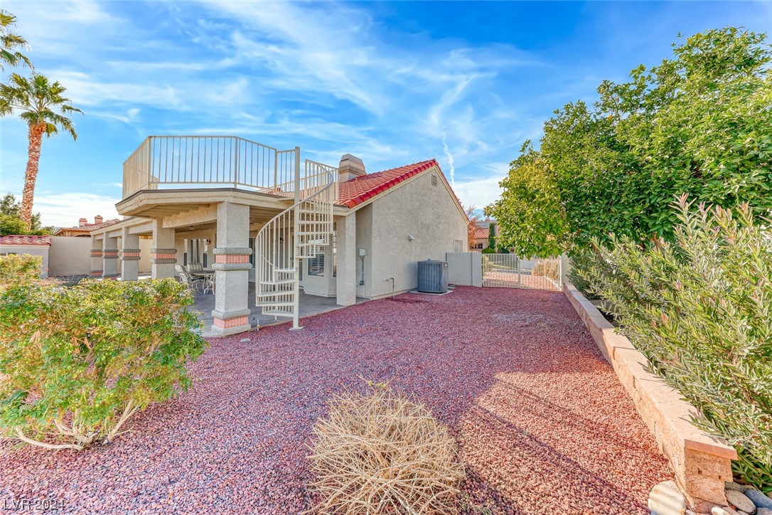 414 Lost Trail Drive