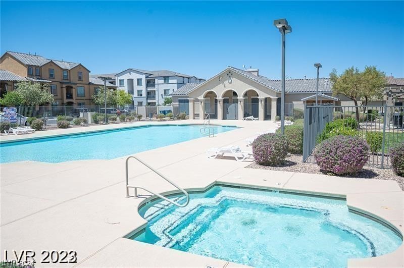 4437 Dover Straight Street 105