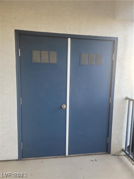 4437 Dover Straight Street 105