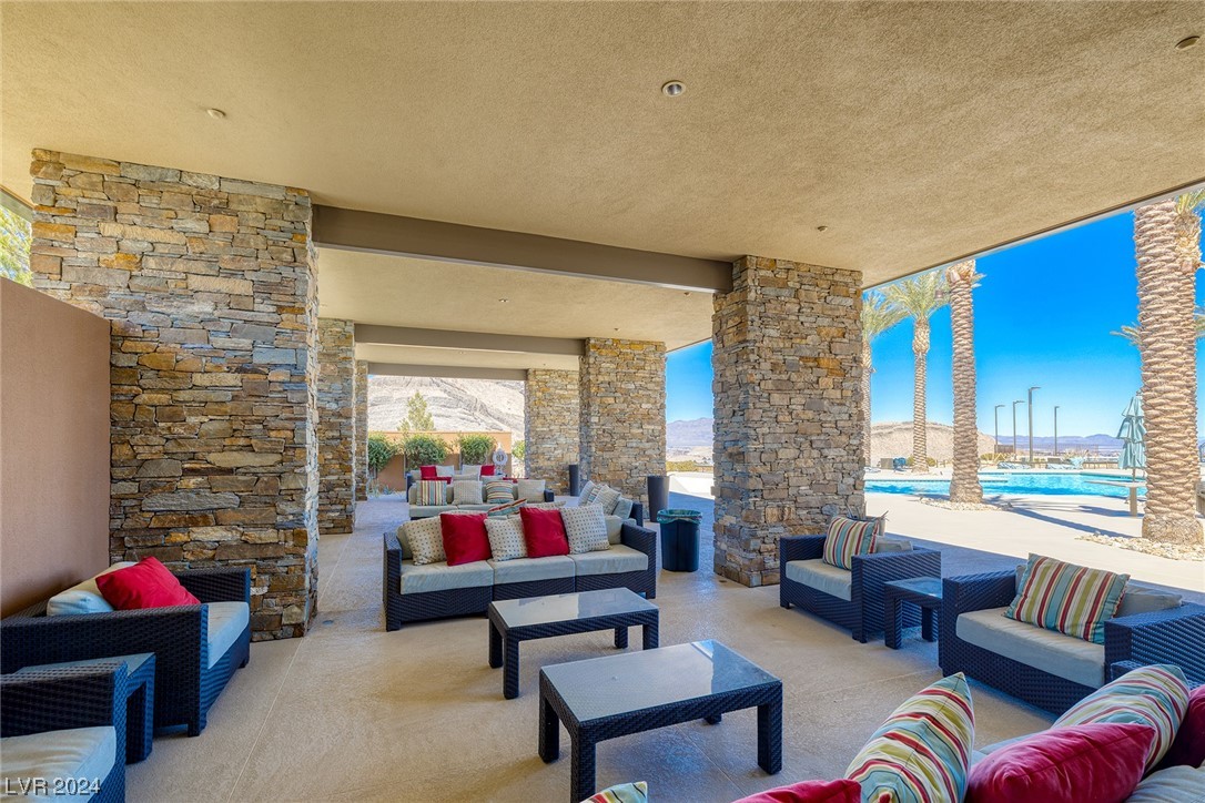 3030 Raywood Ash Drive