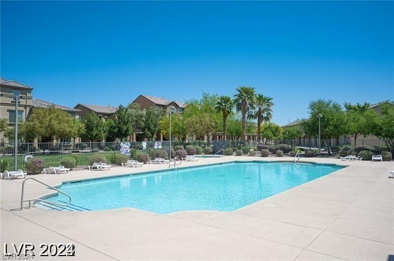 4437 Dover Straight Street 104