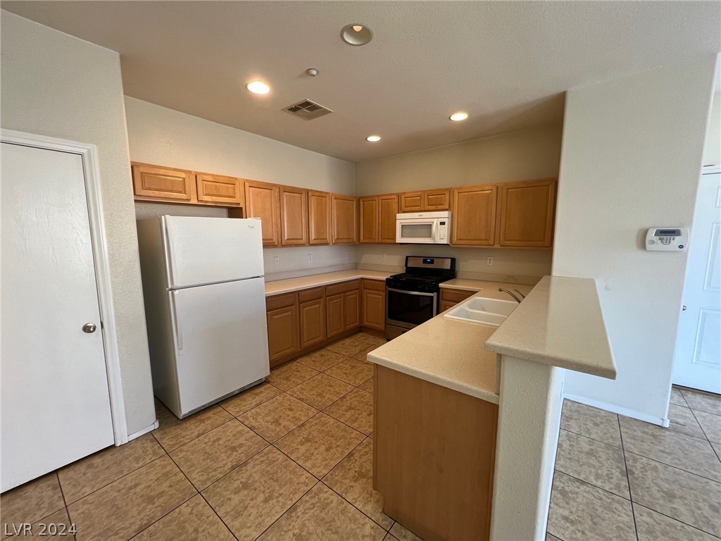 4437 Dover Straight Street 204