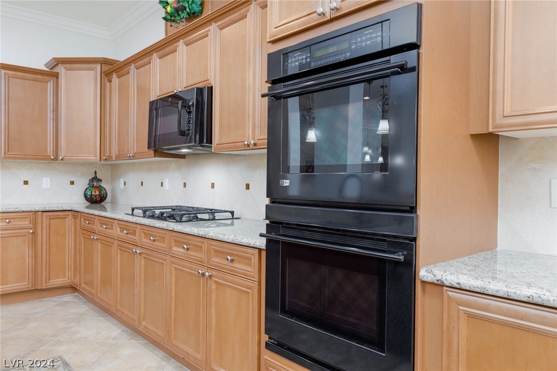 5594 Sumac Ridge Court