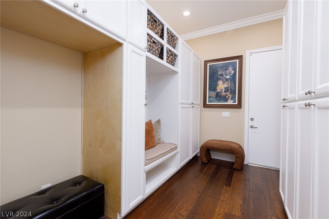 5594 Sumac Ridge Court