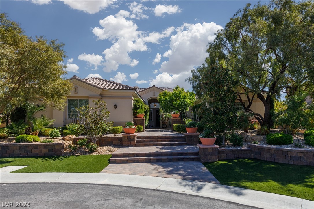 5594 Sumac Ridge Court