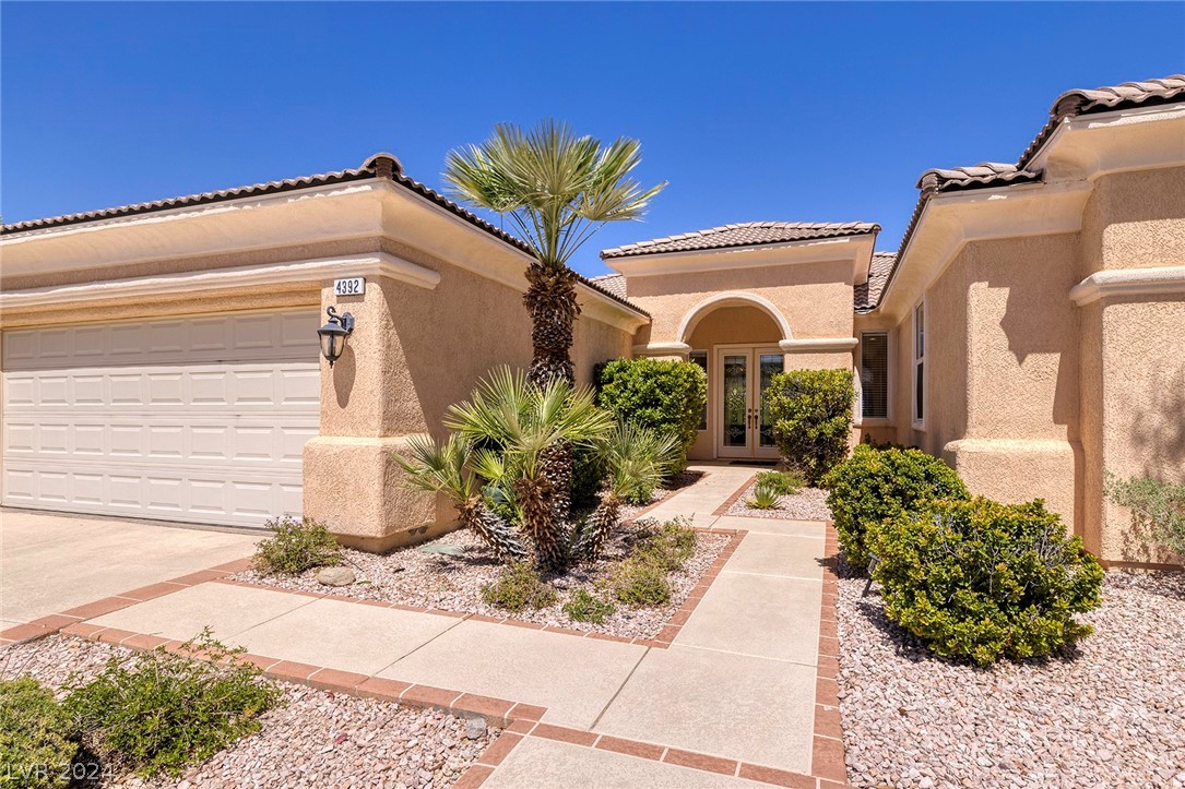 4392 Carta Luna Street