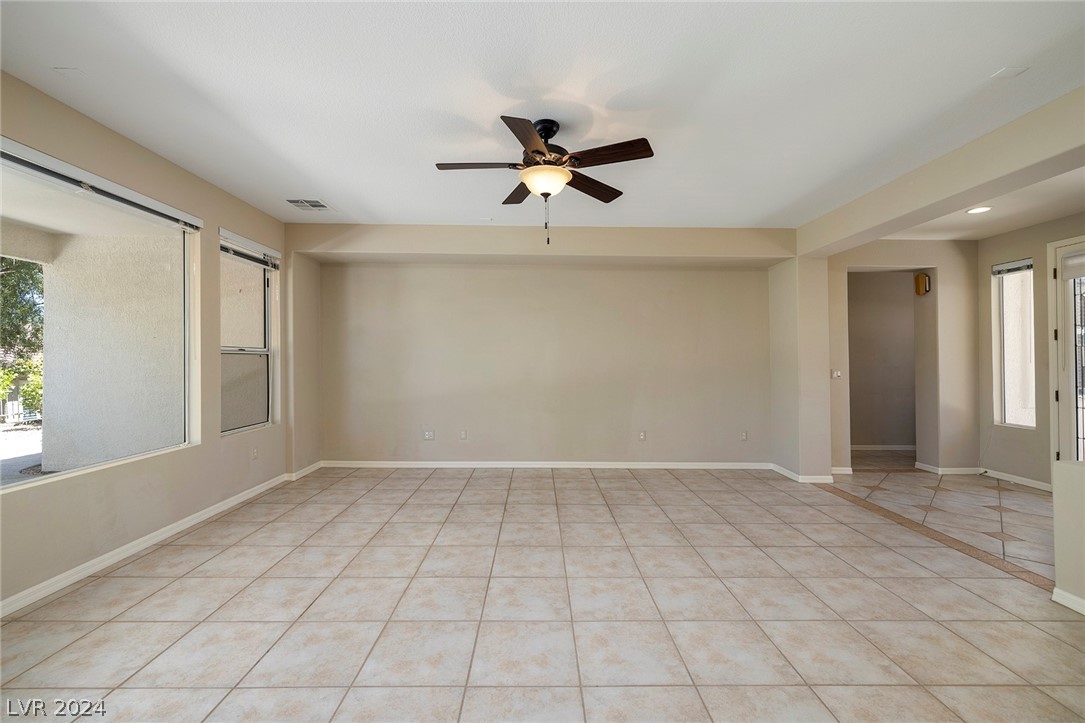 4392 Carta Luna Street