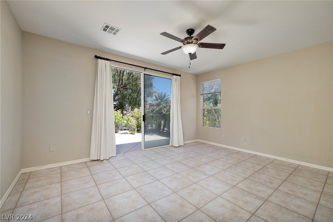 4392 Carta Luna Street