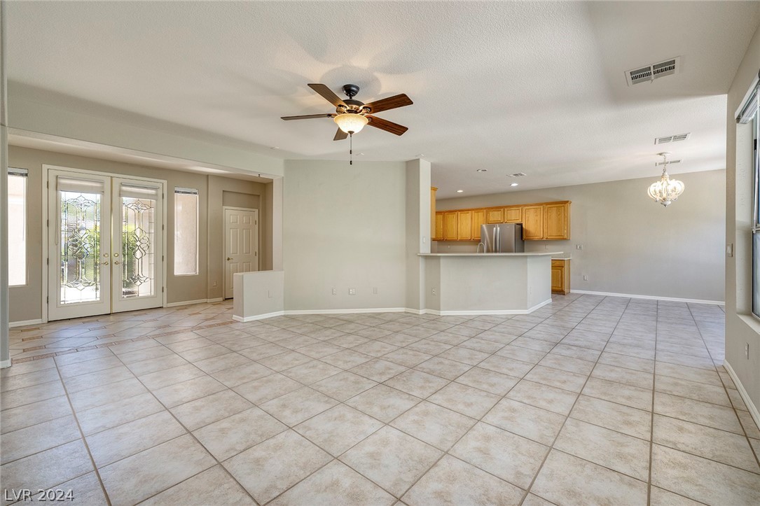 4392 Carta Luna Street