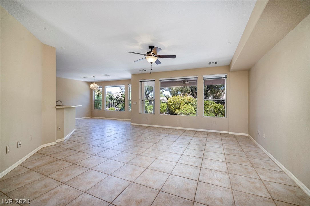 4392 Carta Luna Street