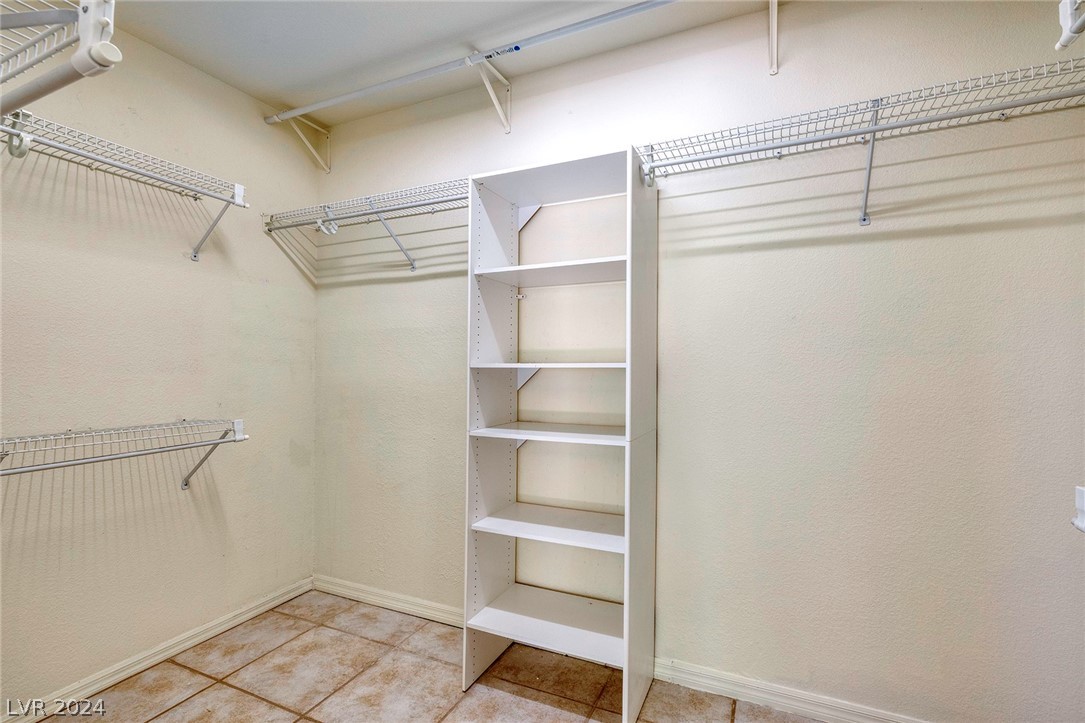 4392 Carta Luna Street