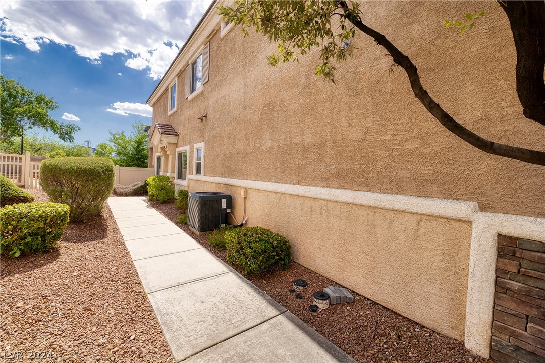 2481 April Breeze Lane 0