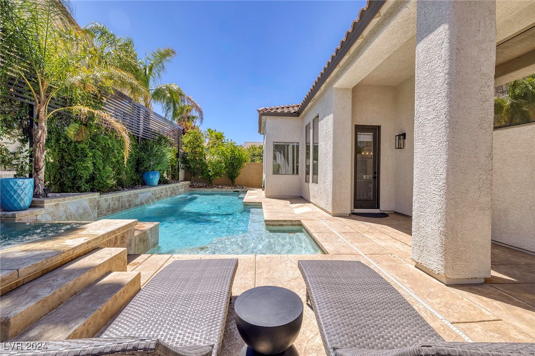 266 Calle Palacio Street