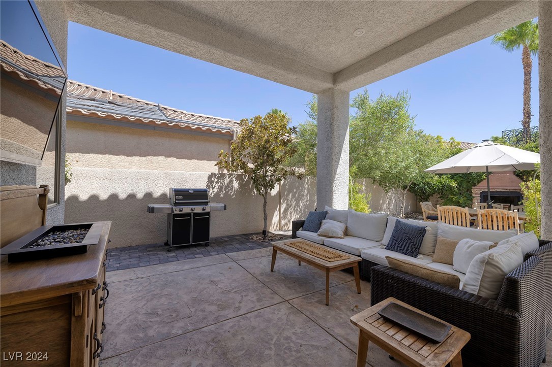 266 Calle Palacio Street