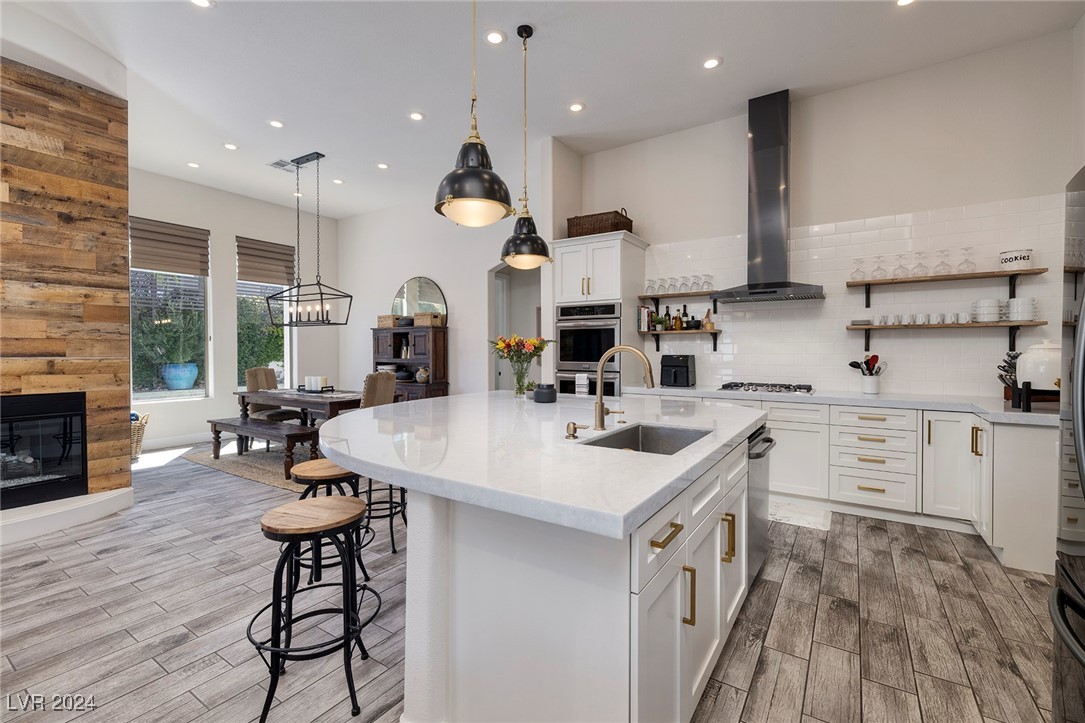 266 Calle Palacio Street