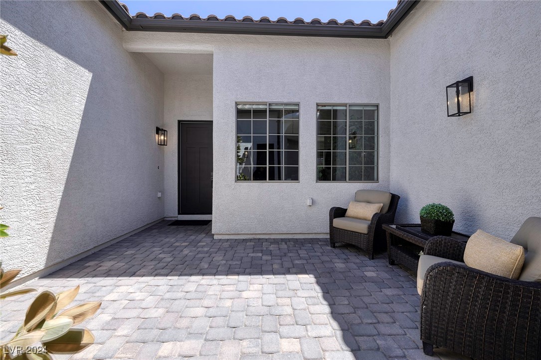 266 Calle Palacio Street