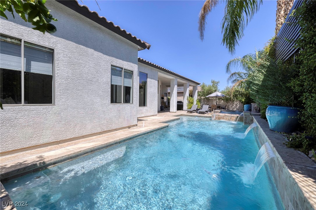 266 Calle Palacio Street